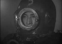 Godzilla 1954: diving scene